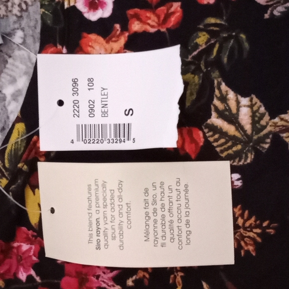 Women's Black with Florals Round Hem Tee - Picture 4 of 4